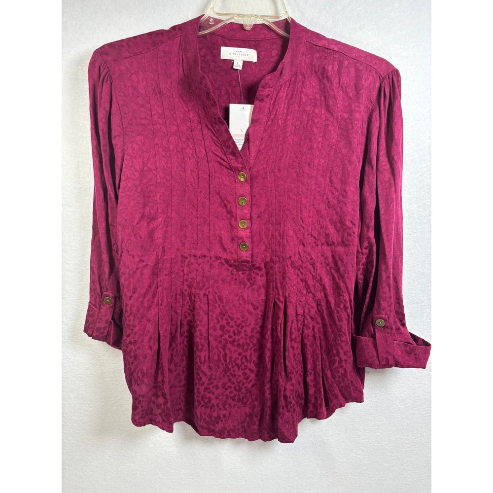 New Directions Henley Top Women L Red Maple Rayon Animal Print Roll Tab Blouse